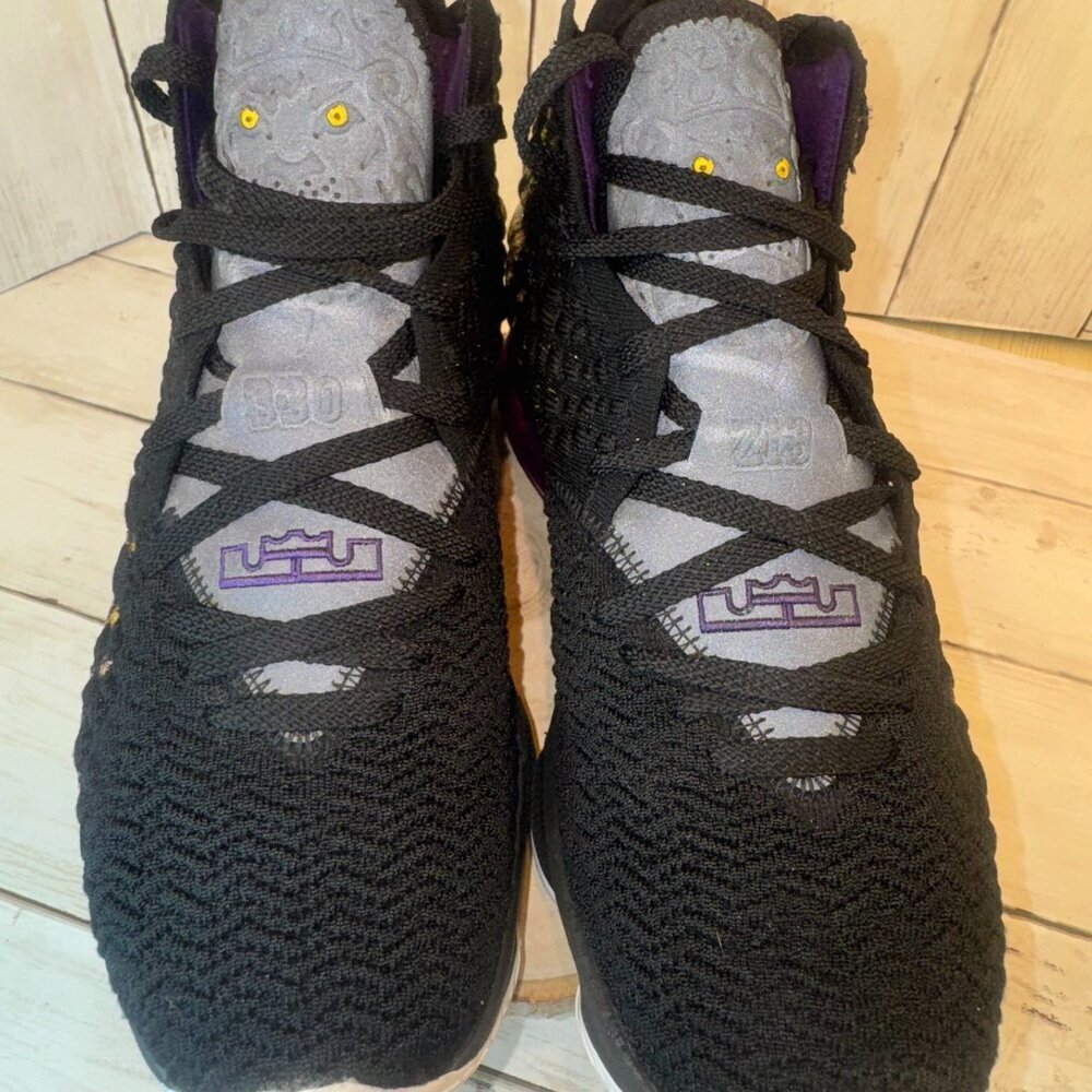 Nike Lebron XVII 17 Mens 7.5 "Lake Show" Black / White / Eggplant [BQ3177-004] - Picture 5 of 12